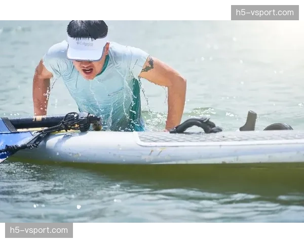 残疾人游泳大奖赛见闻：科技义肢与个性化起跳台